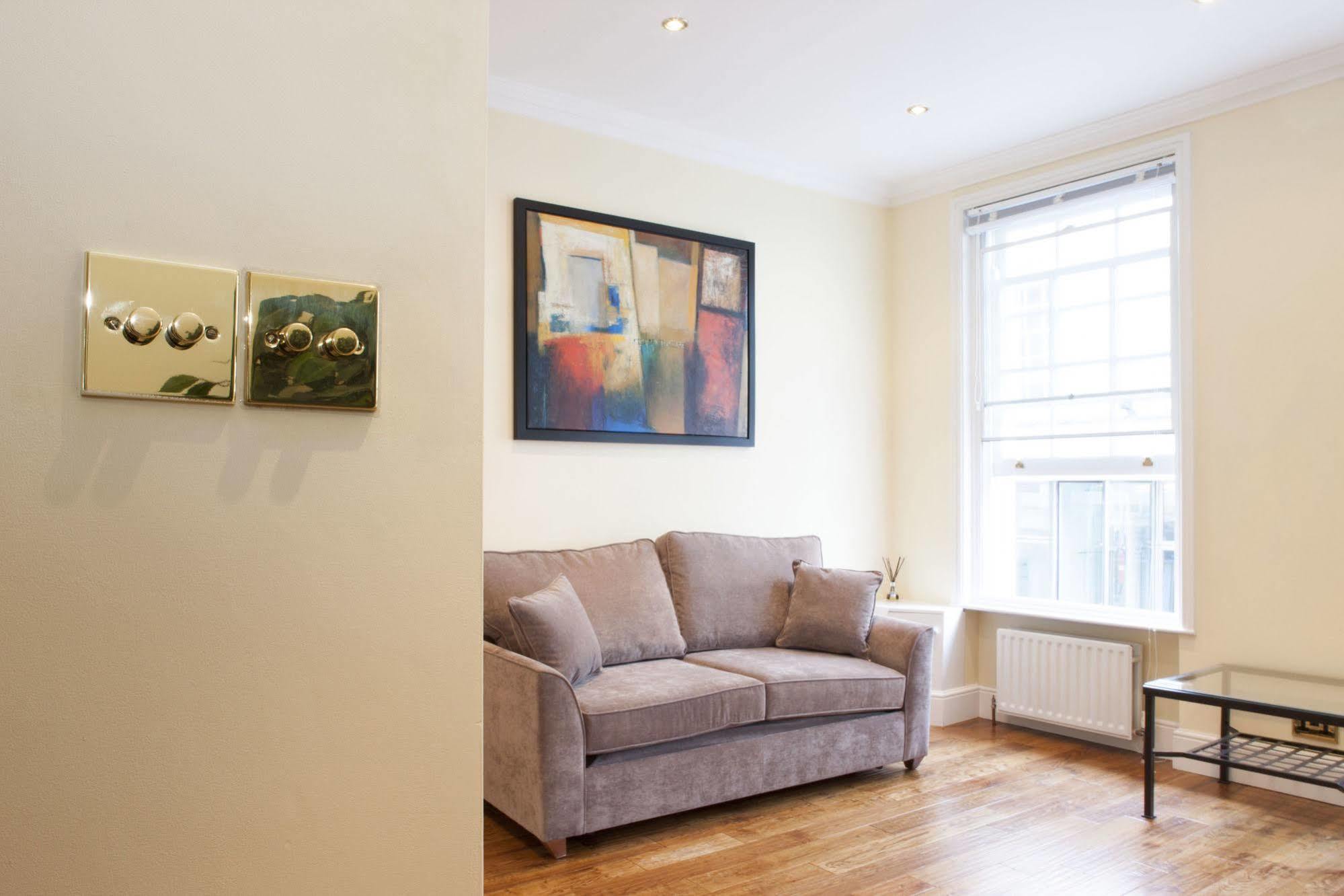 Piccadilly Circus Apartments London Eksteriør billede